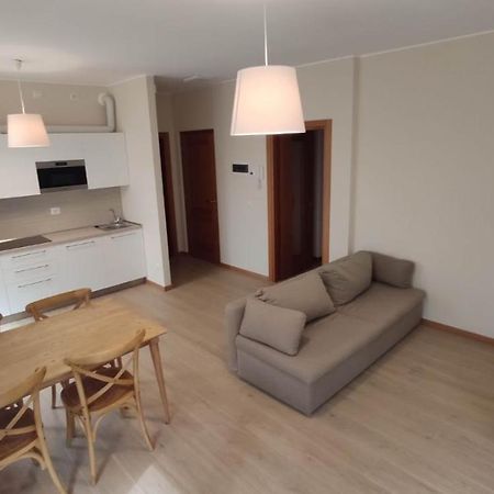 Ferienwohnung Ca' De L'Achille Torri Del Benaco Exterior foto