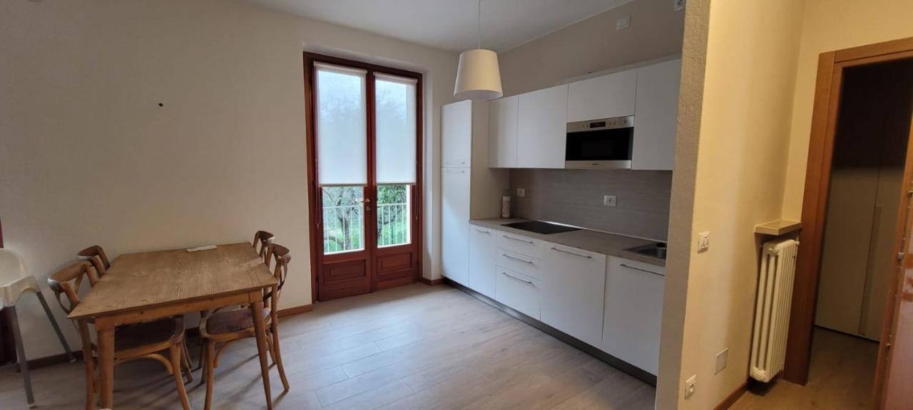 Ferienwohnung Ca' De L'Achille Torri Del Benaco Exterior foto