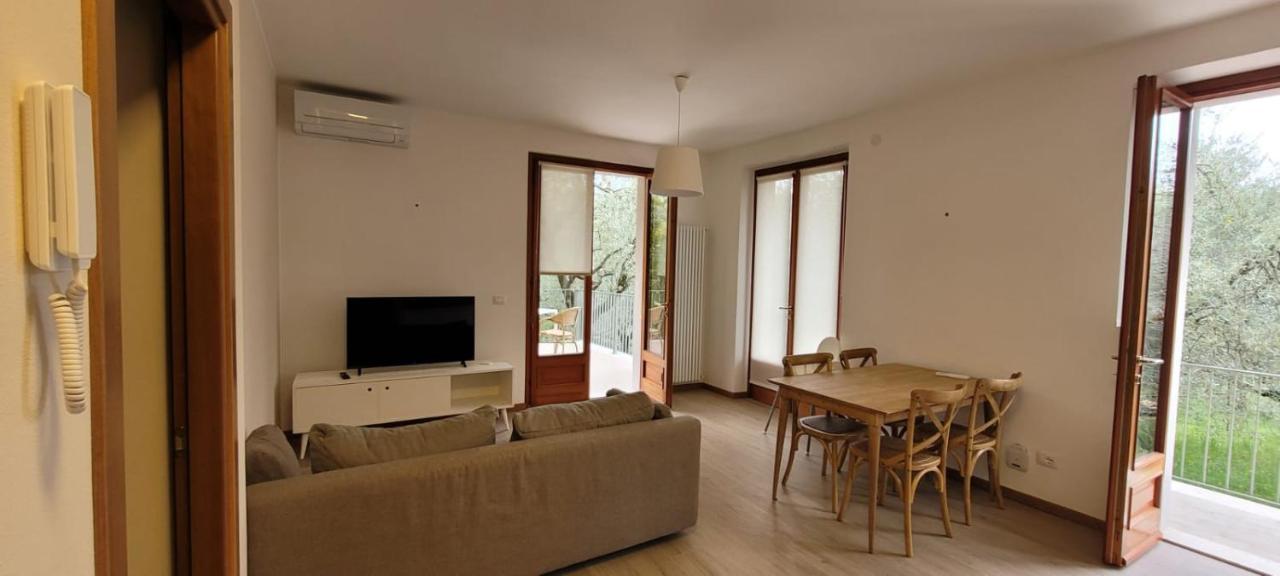 Ferienwohnung Ca' De L'Achille Torri Del Benaco Exterior foto