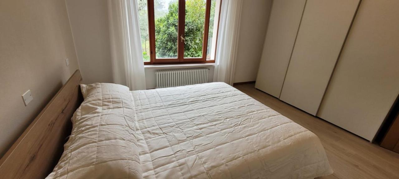 Ferienwohnung Ca' De L'Achille Torri Del Benaco Exterior foto
